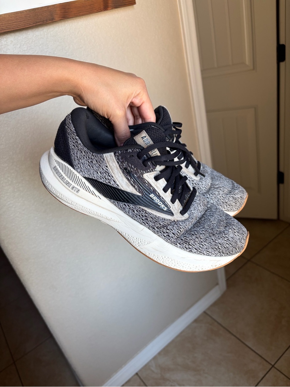 Brooks adrenaline Gts 25